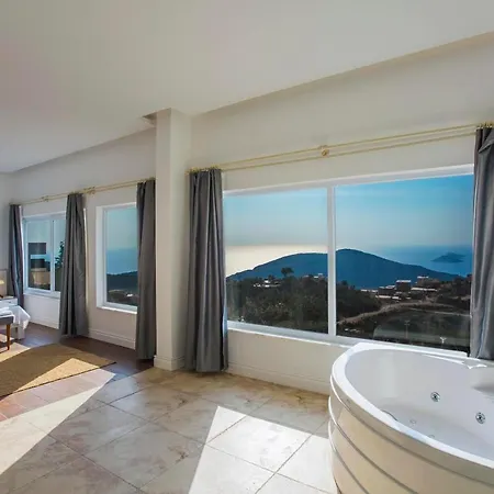 Sleeps 6 Pool Air Con Wifi וילה *