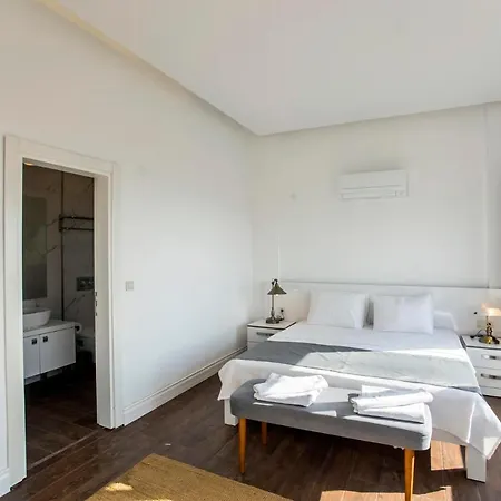 וילה Sleeps 6 Pool Air Con Wifi