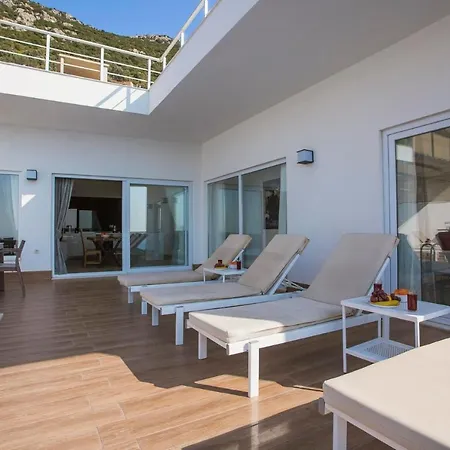 Sleeps 6 Pool Air Con Wifi Kalkan