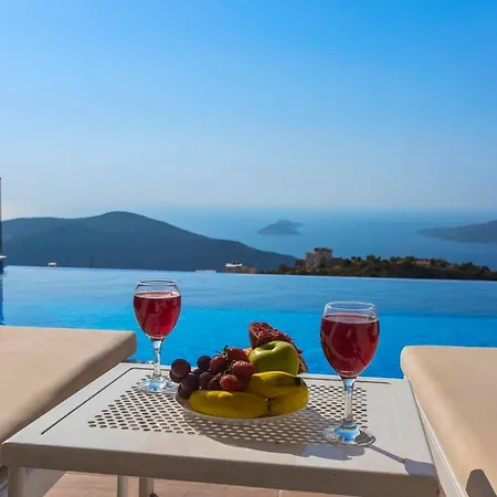 Sleeps 6 Pool Air Con Wifi Villa Kalkan